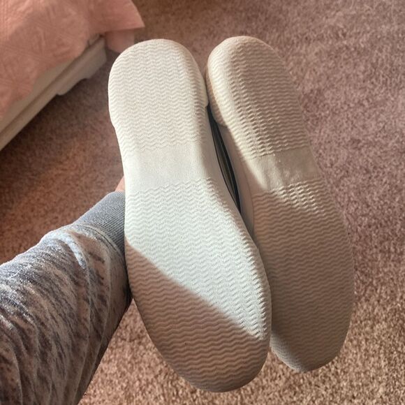 NWOT Nautica Sneakers( Men’s 8 women’s 9.5) - Picture 5 of 5